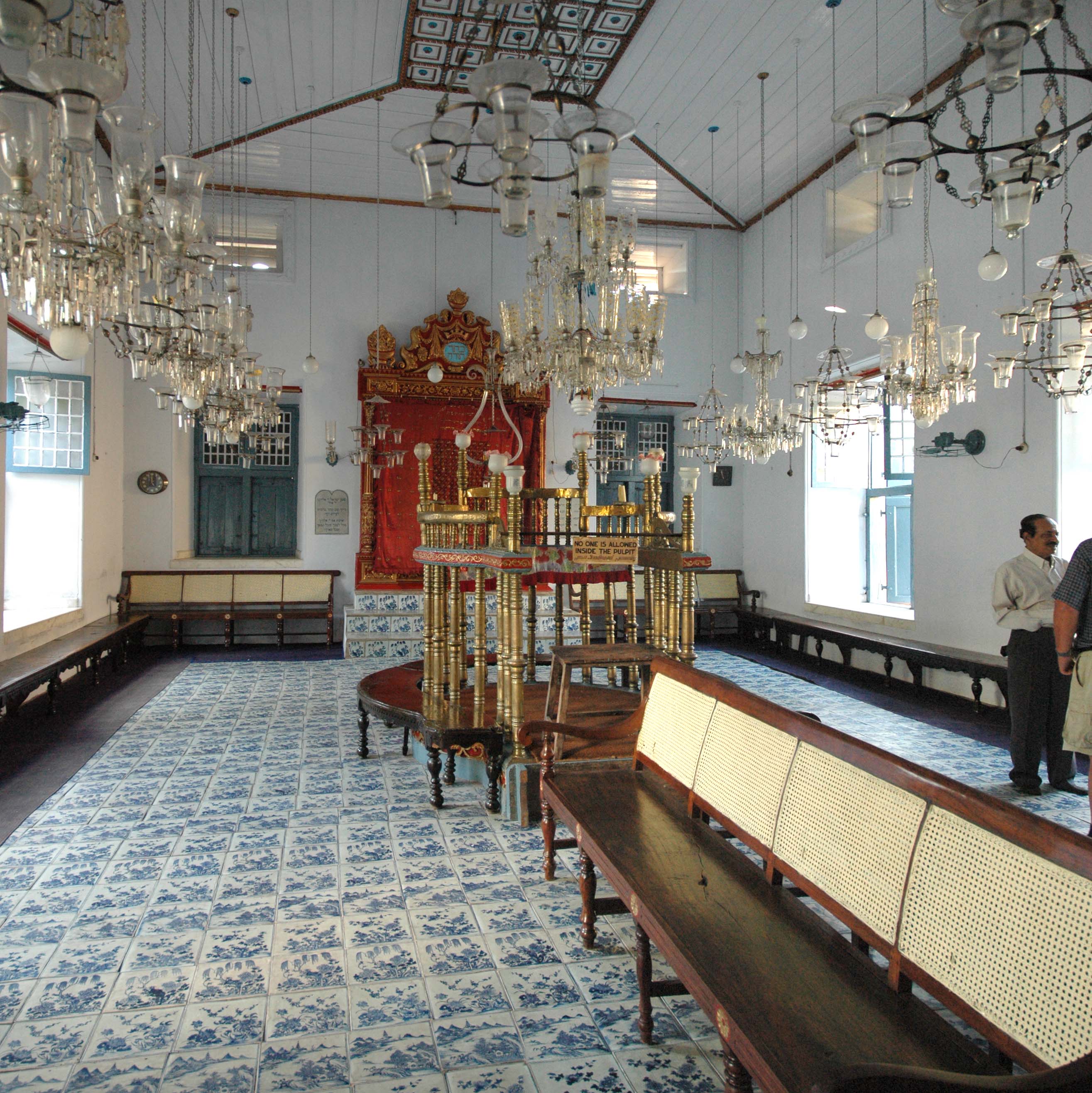 https://d3r8gwkgo0io6y.cloudfront.net/upload/Jewish Synagogue 02.jpg